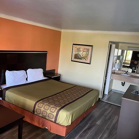 Rivera Inn&Suites Motel Pico Rivera Exterior foto