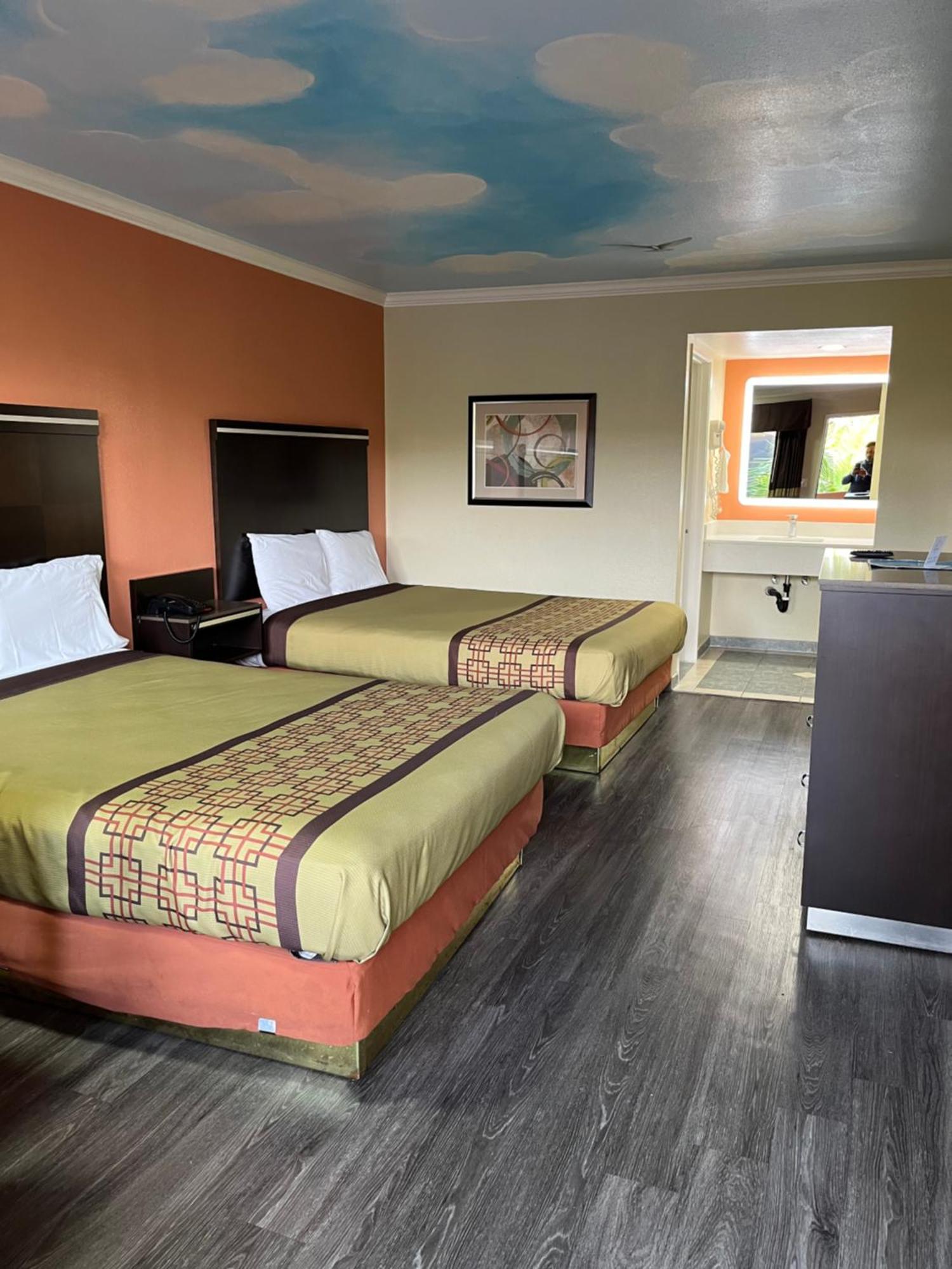 Rivera Inn&Suites Motel Pico Rivera Exterior foto